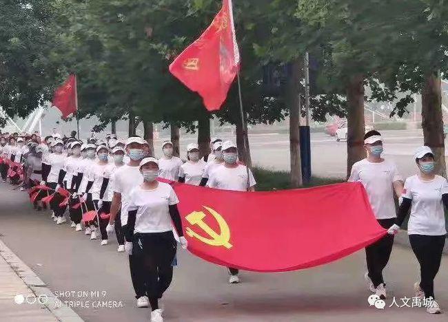 “艾滋病”若亲近你，可能在嘴巴上留2个“记号”，尽量了解下